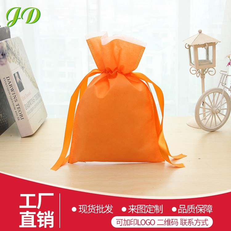 Multi-Color caramelo en blanco embalaje bolsa de cordón en stock cordón pequeño bolso de regalo no tejido bolso de lazo al por mayor