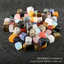 天然水晶石威士忌冰酒石碎玉石半宝石多彩色鱼缸装饰小石头