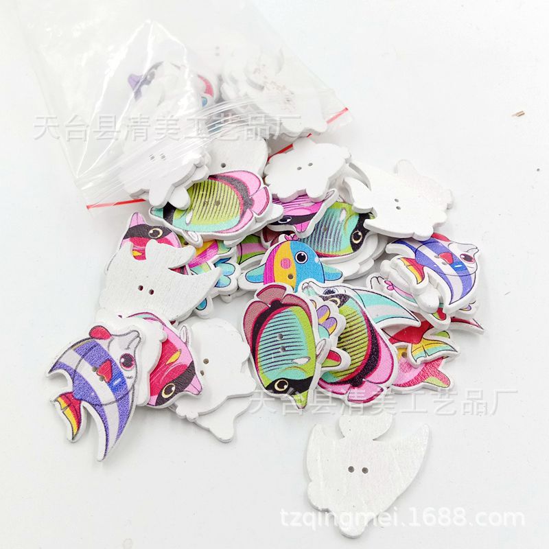 3 tipos de peces mezclados con botones de animales de pescado de fondo blanco de bricolaje mezclados 50 piezas por paquete