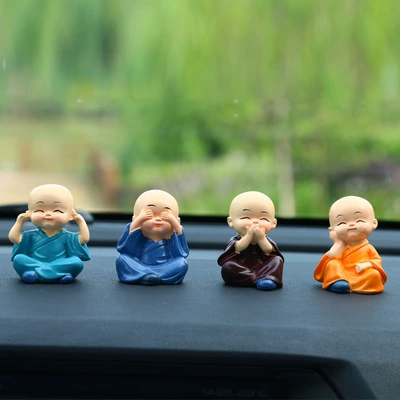 Car ornaments Ornaments Four Not Small