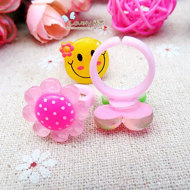 -children's cute cartoon transparent plastic ring, with gem, wholesale