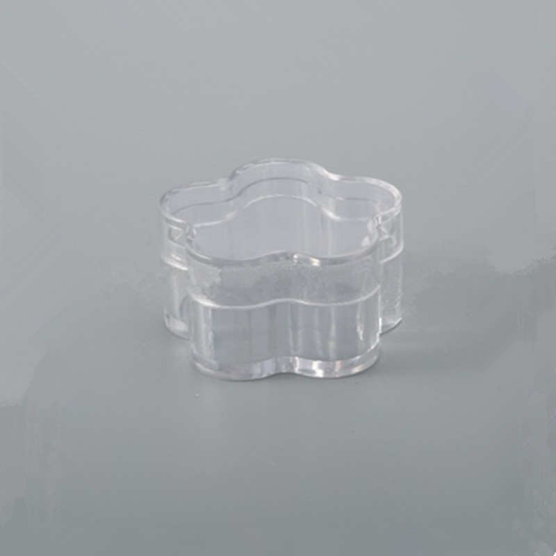 供应4克梅花形膏霜瓶 小容量塑料瓶 膏霜盒 眼影盒 美瞳盒