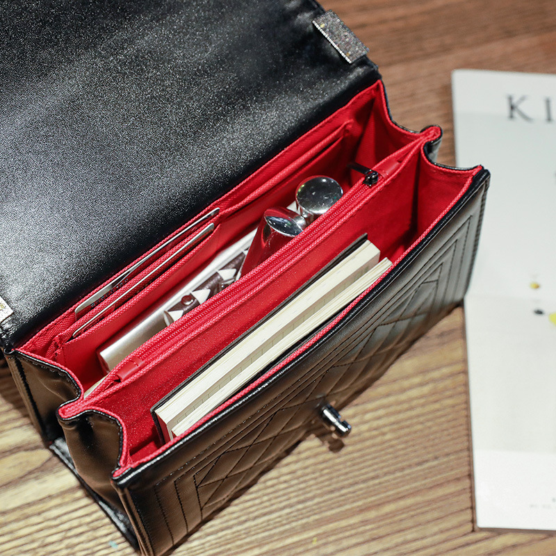 Stylish Diamond Pattern Shoulder Bag For Women Versatile Handbag_voghion.com