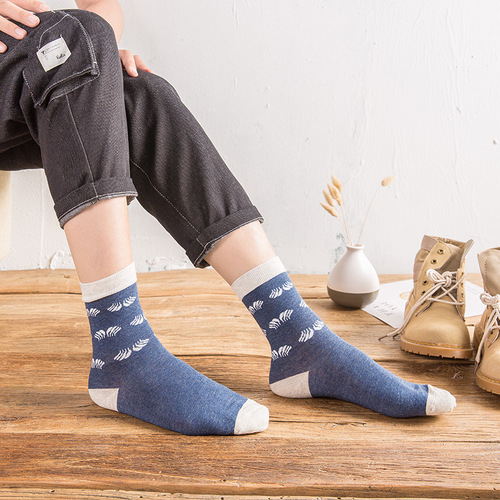 Autumn and winter cotton socks men's warm casual business mid-calf men's socks breathable sweat-absorbent thickened cotton socks manufacturer wholesale