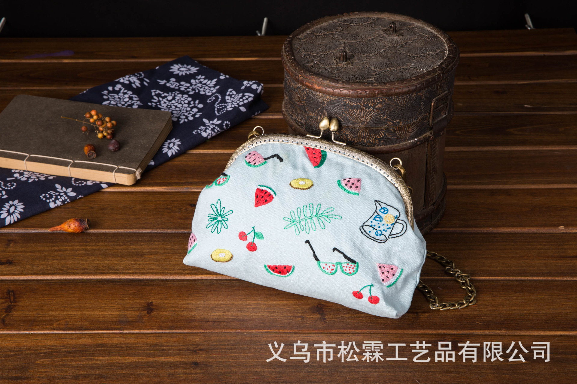 Directa de fábrica boca Bolsa de Oro bordado hecho a mano DIY material paquete haciendo monedero flor Europea bordado tridimensional