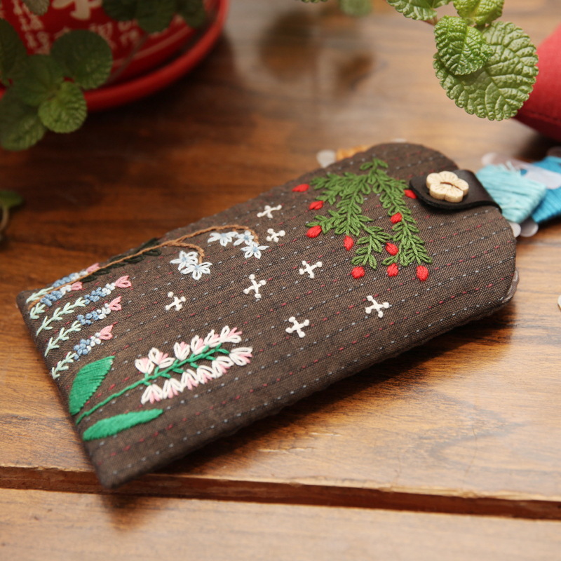 Nuevo bordado hecho a mano DIY bolsa de teléfono móvil de estilo europeo tridimensional bordado material de la tela paquete kit principiante