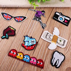 Embroidered patch with cute DIY flying camera design, for fabric, clothing, and accessories decoration