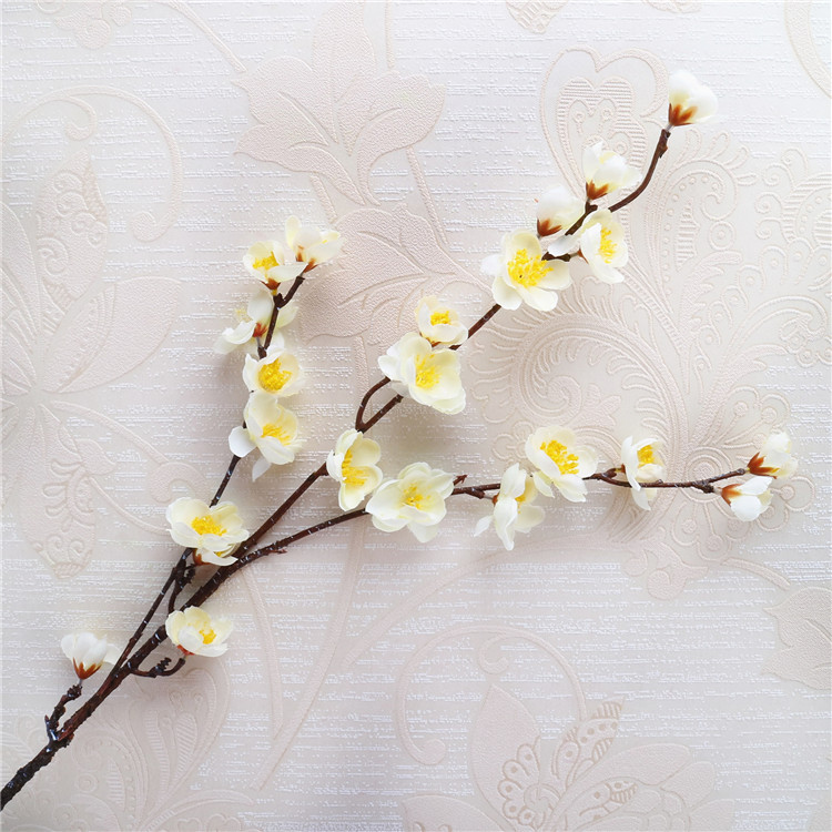 Venta al por mayor chino pastoral flor artificial del ciruelo al por mayor flor falsa pequeña flor del ciruelo rama salón flor decorativa