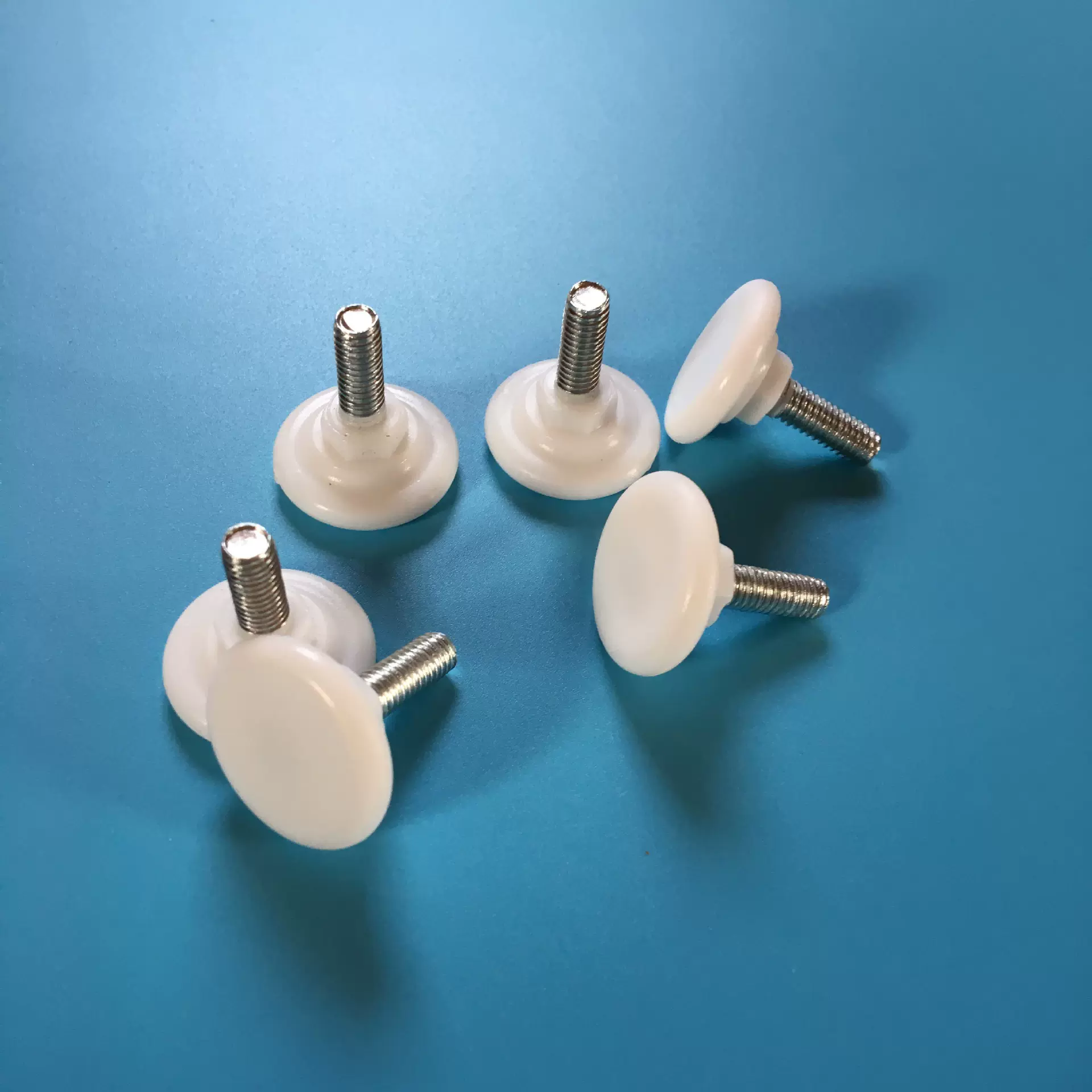 M6白色调节脚胶头螺丝塑胶可调家具底脚置物架配件