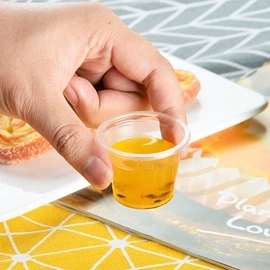 一次性塑杯;一次性杯垫;一次性刀叉勺