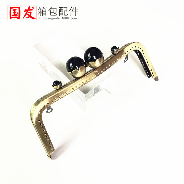 20% de descuento especial 20cm cóncava cintura lisa cabeza de perla de loto oro perla negra bolsa accesorios de hardware al por mayor