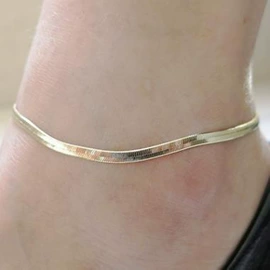 耳环;耳钉;发夹