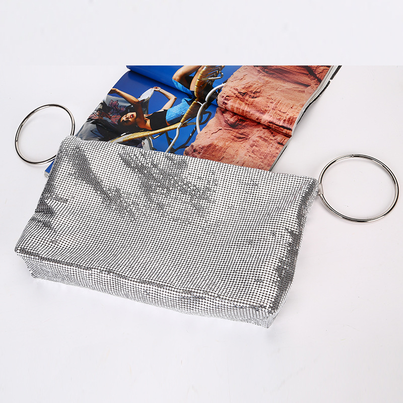 跨境创意新款时尚休闲亮片手拿包女士晚宴纯手工铝片时装包clutch