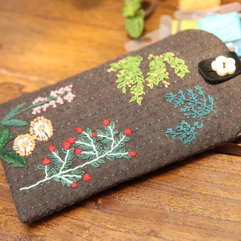 Nuevo bordado hecho a mano DIY bolsa de teléfono móvil de estilo europeo tridimensional bordado material de la tela paquete kit principiante