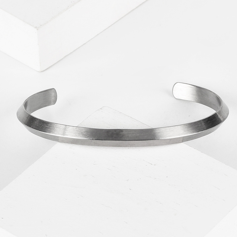 Nordic Sweden Minimalist Triangle Bracelet Single Product Gold Couple Bracelet Fashion Personality Retro Silver Jewelry