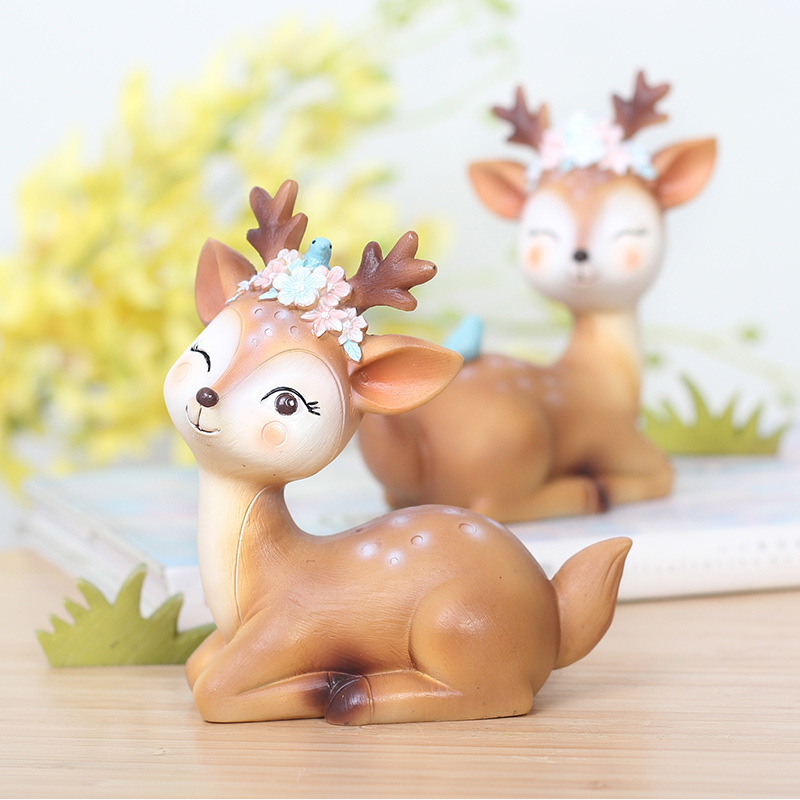 Lindo Sika ciervos coche central de control de resina decorativa decoración creativa de dibujos animados elegante pequeña flor ciervos decoración del hogar al por mayor