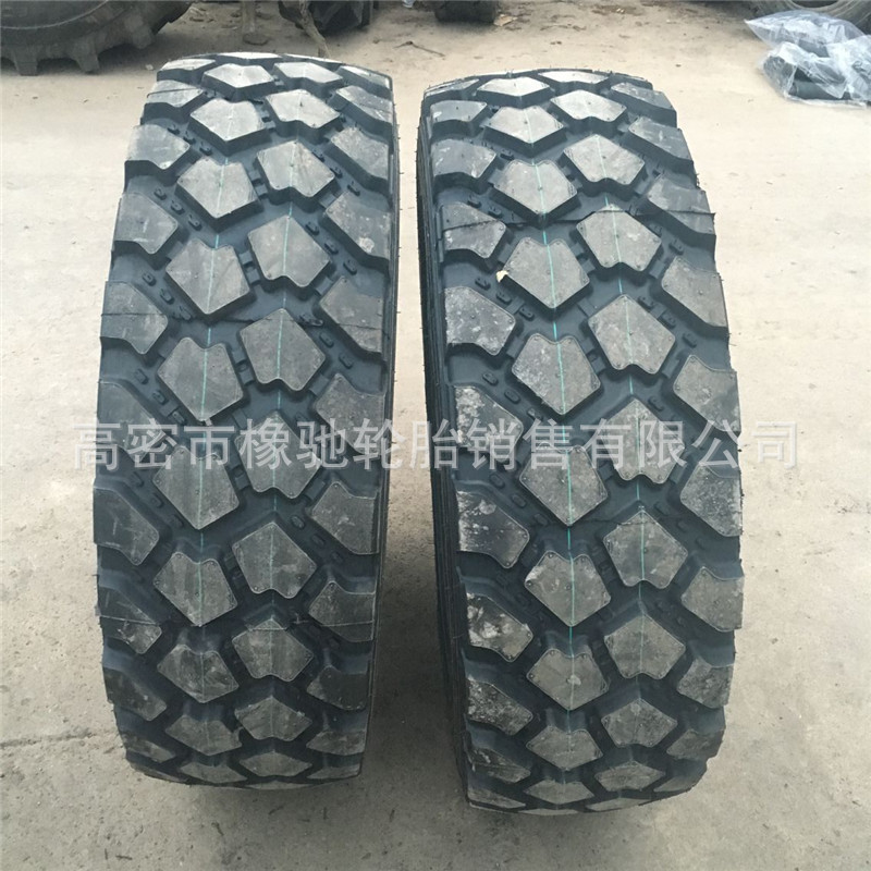 三角 吊车车轮胎335/80R18/20 305/80R18/20 消防车摊铺机轮胎