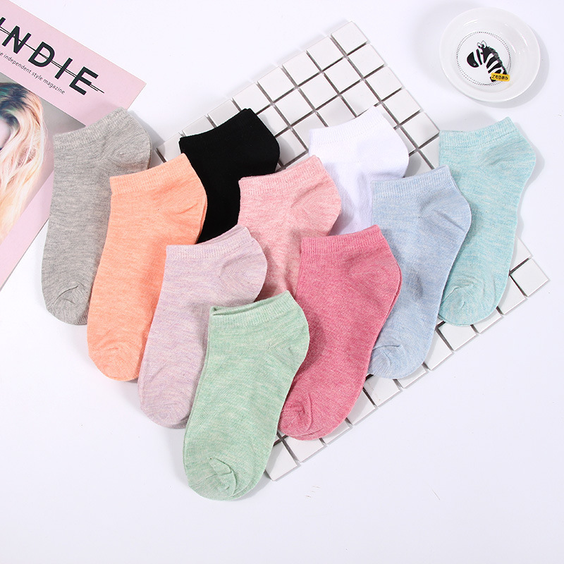 Women's solid color cotton boat socks Joker comfortable invisible socks breathable sweat-absorbent short tube stall disposable socks wholesale