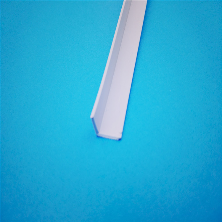 厂家供应 PVC直角条 PVC型材  PVC墙脚胶 墙角塑料护边