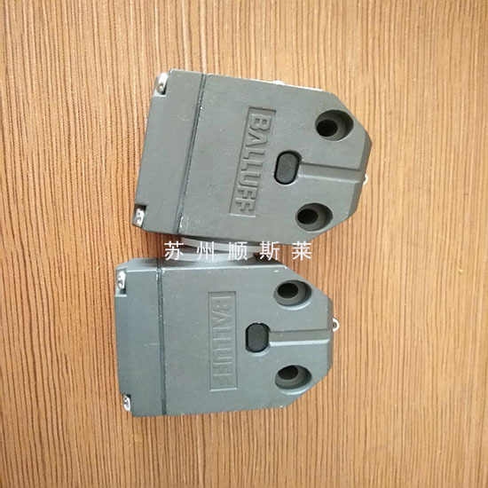 德力原装正品巴鲁夫BALLUFF行程开关 BNS-819-100-R-11拍前议价