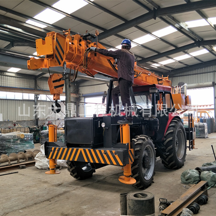 工程拖拉机吊打一体机 电线杆钻孔立杆机 农用四轮螺旋钻机厂家