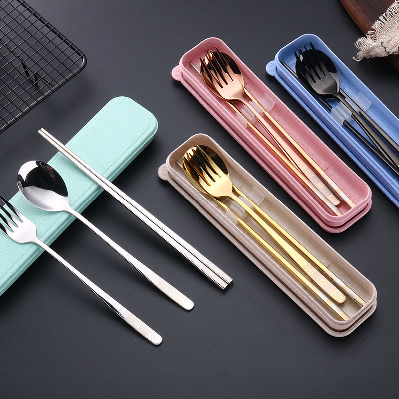 304 de estilo coreano de acero inoxidable palillos cuchara Tenedor de titanio plateado fu carácter estudiante de viaje vajilla portátil de tres piezas conjunto