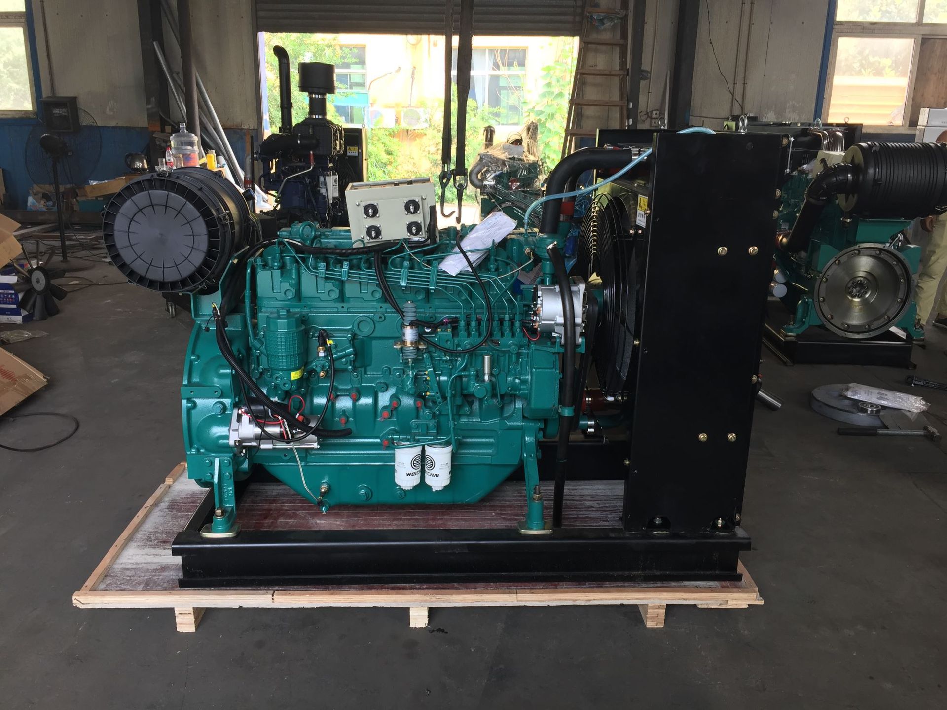 潍柴道依茨备用100千瓦发电机组 WP4D108E200柴油机组。