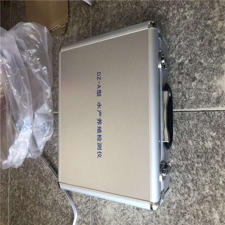 厂家直供江苏泰州麦克风铝箱手提密码筹码纯铝工具箱