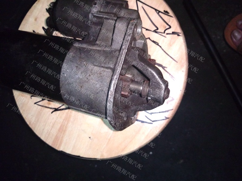 适用沃尔沃S40汽车前桥 元宝梁 起动机等原装配件|ru