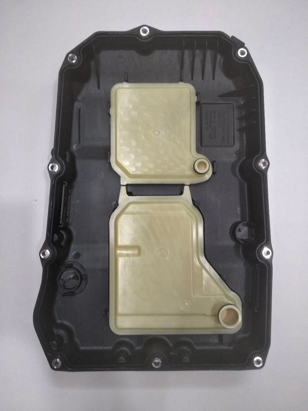 Transmisión filtro 9 velocidad onda tanque de aceite adecuado para Mercedes Benz W205W213 en stock al por mayor