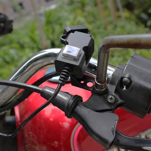 Motorcycle USB mobile phone charger Electric vehicle mobile phone charger Dual port USB mobile phone charger waterproof