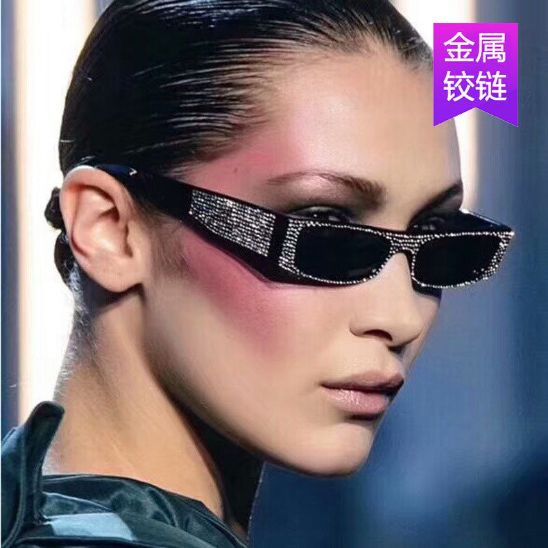New European and American Fashion Square imitation diamond sunglasses retro small square sunglasses fashion catwalk sunglasses