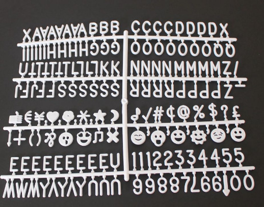 Tablero de fieltro de Amazon tablero de mensajes tablero de letras en inglés fieltro carta de plástico de 0,75 pulgadas 170 pequeño