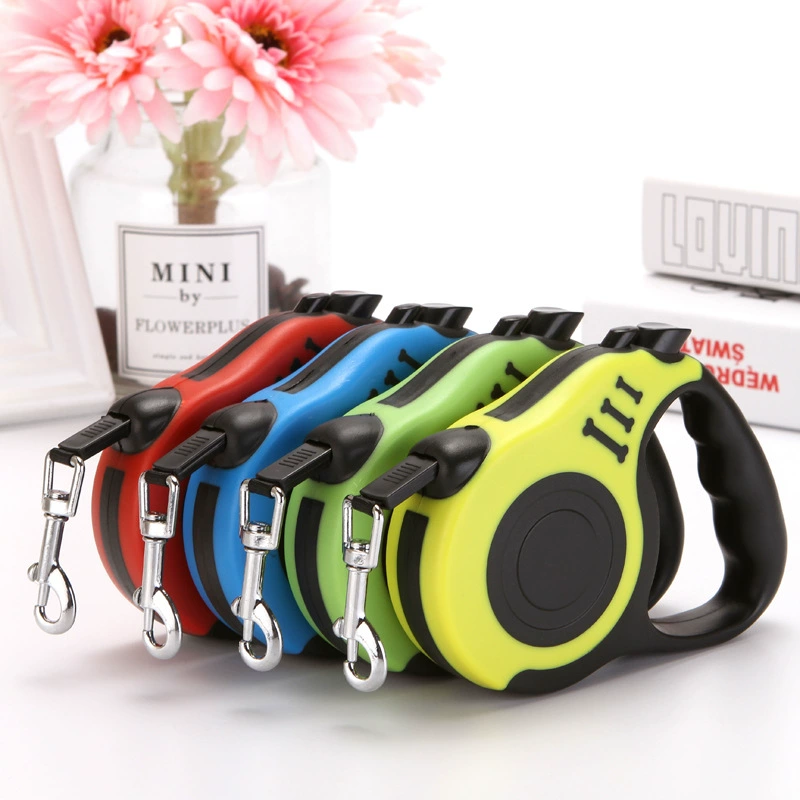 New pet supplies can be scalable automatic traction rope portable dog rope pet traction rope dog supplies