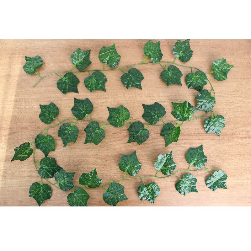 Venta al por mayor de simulación de hoja de uva escalada Tigre ratán Gecko hoja de simulación de plástico planta verde rábano hoja falsa flor decorativa vid