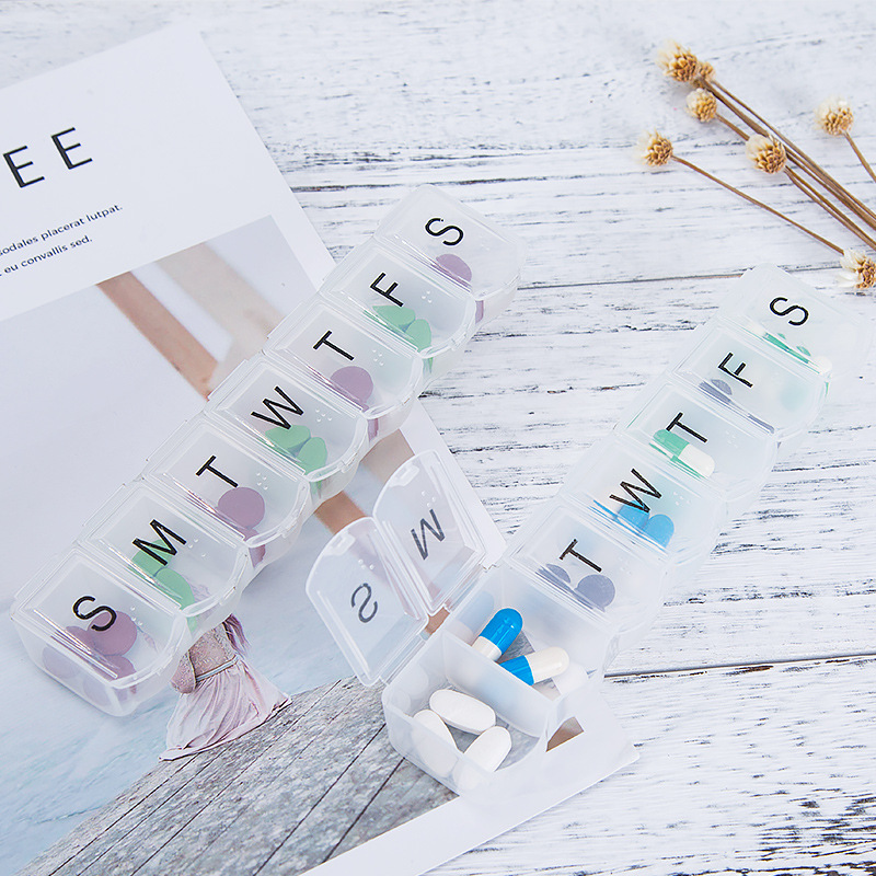 定色加印LOGO 便携药盒  长条药盒 随身透明7格小药盒  分装药盒