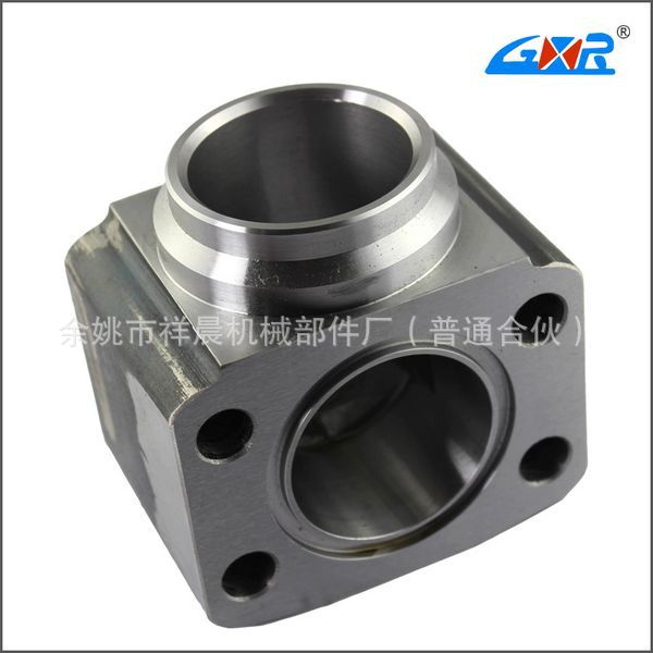 厂家长期供应多规格法兰软管接头配件金属家用卫浴水管对接转换头