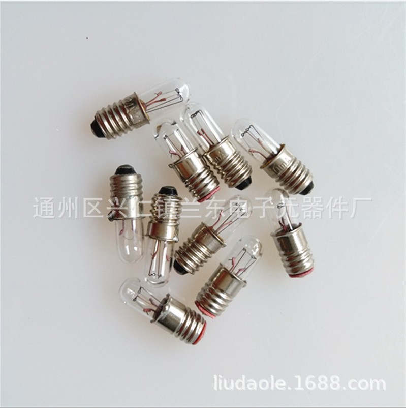 Control panel indicator lights (6V, 6.3V, 12V, 24V, 28V, 36V); bayonet-mount instrument bulbs; 5mm screw-in E5 bulbs.