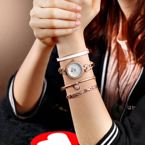 Women's Watch Set for Export - 4-Piece Set Fashion Quartz Watches for Ladies