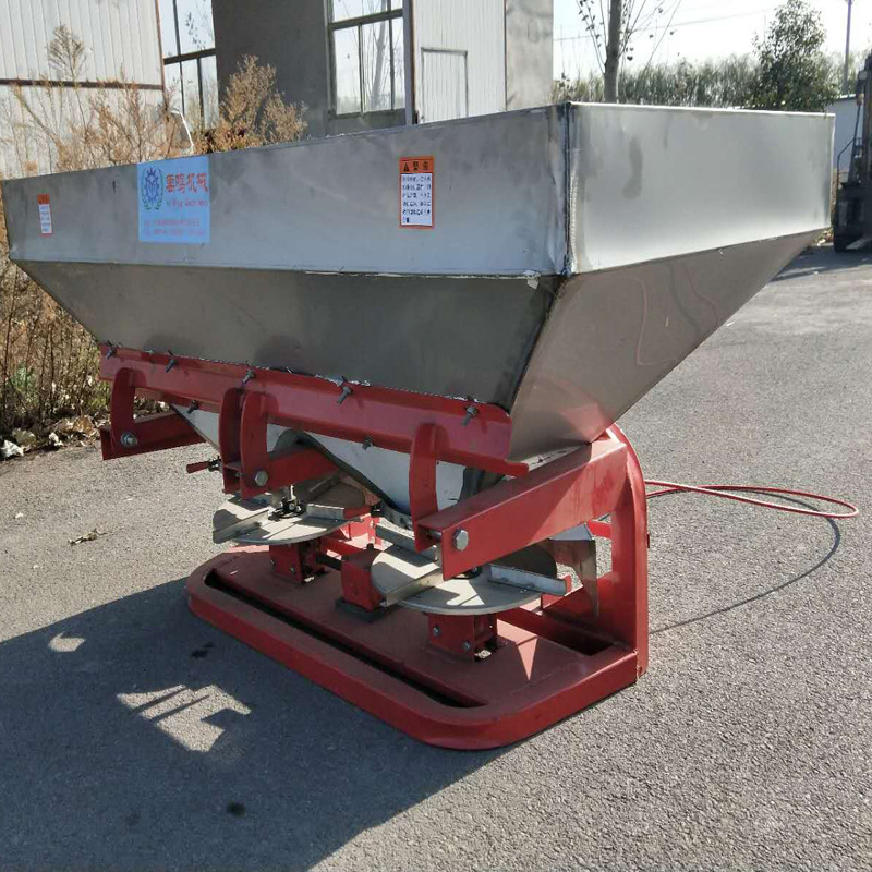 新型加厚双盘撒肥机 拖拉机后后置双盘输出施肥器械