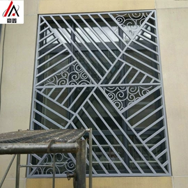 进户门;楼梯及配件;阳光房