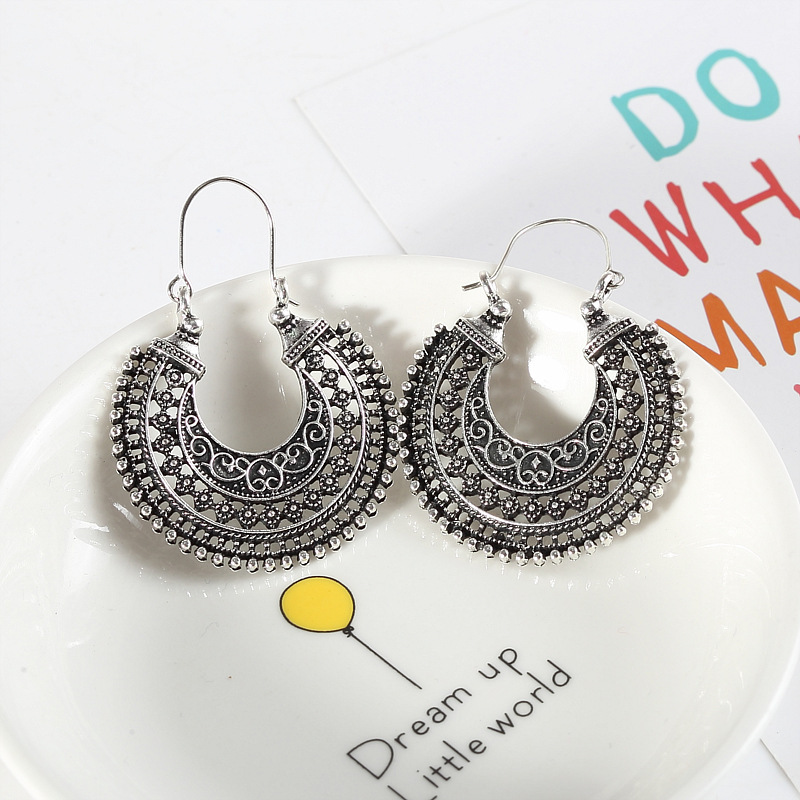 A8626 nuevos pendientes para las mujeres al por mayor moda europea y americana retro grandes pendientes AliExpress amazon al por mayor