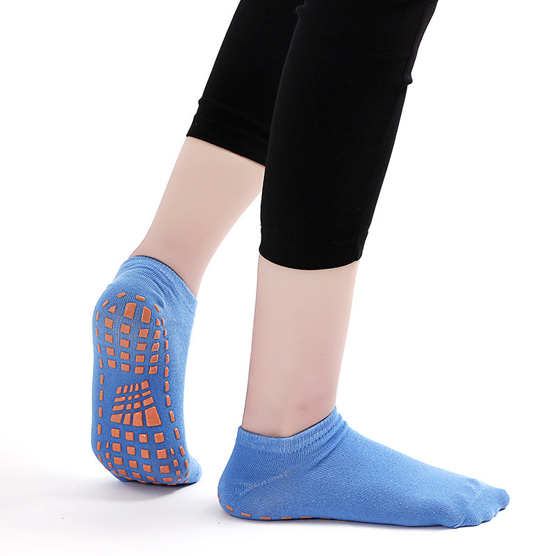 Floor non-slip yoga socks men and women socks cotton summer thin trampoline non-slip home socks with Logo