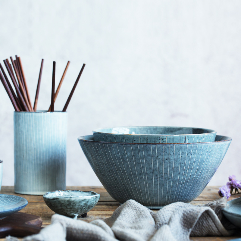 Creativo de forma especial a rayas de cerámica personalizada vajilla hotel restaurante cafetería ensalada de frutas plato fabricante