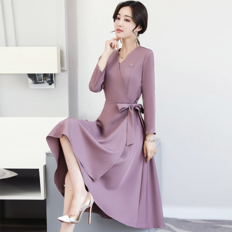 Papaya Milk Spring and Autumn New V-neck Elegant Long-sleeved Dress Korean Style Fashionable Tuvetail Dress Mid-length Large Swing Dress Papaya Milk Spring and Autumn New V-neck Elegant Long-sleeved Dress Korean Style Fashionable Tuvetail Dress Mid-length Large Swing Dress