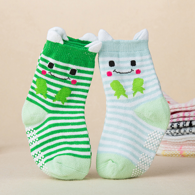 Estilo coreano 2 pares de calcetines tridimensionales para niños calcetines de bebé de algodón animal de dibujos animados al por mayor calcetines de dispensación antideslizantes D003