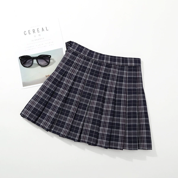 Blue and white grid 1805