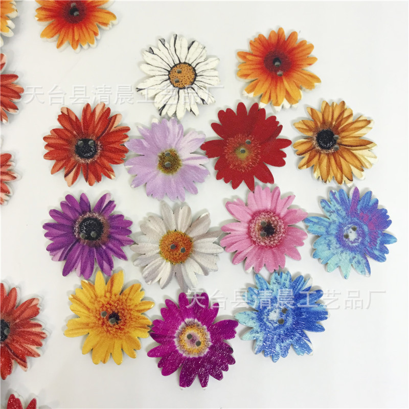 AliExpress populares pintado crisantemo botones de madera botones de flores de madera DIY accesorios hechos a mano 50 unidades un paquete