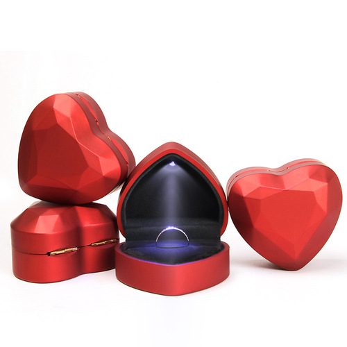 Heart-shaped LED jewelry box earrings ring box jewelry gift box pendant necklace box wholesale jewelry packaging box