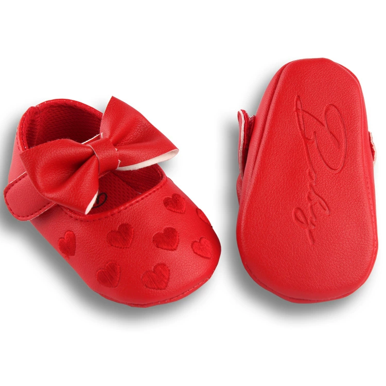 Классические фирменные детские обувь с вышивкой Love Embroidered Baby Shoes Μягкие волны обучающие шаги обувь для торговли детские принцесса обувь BABY ShOES